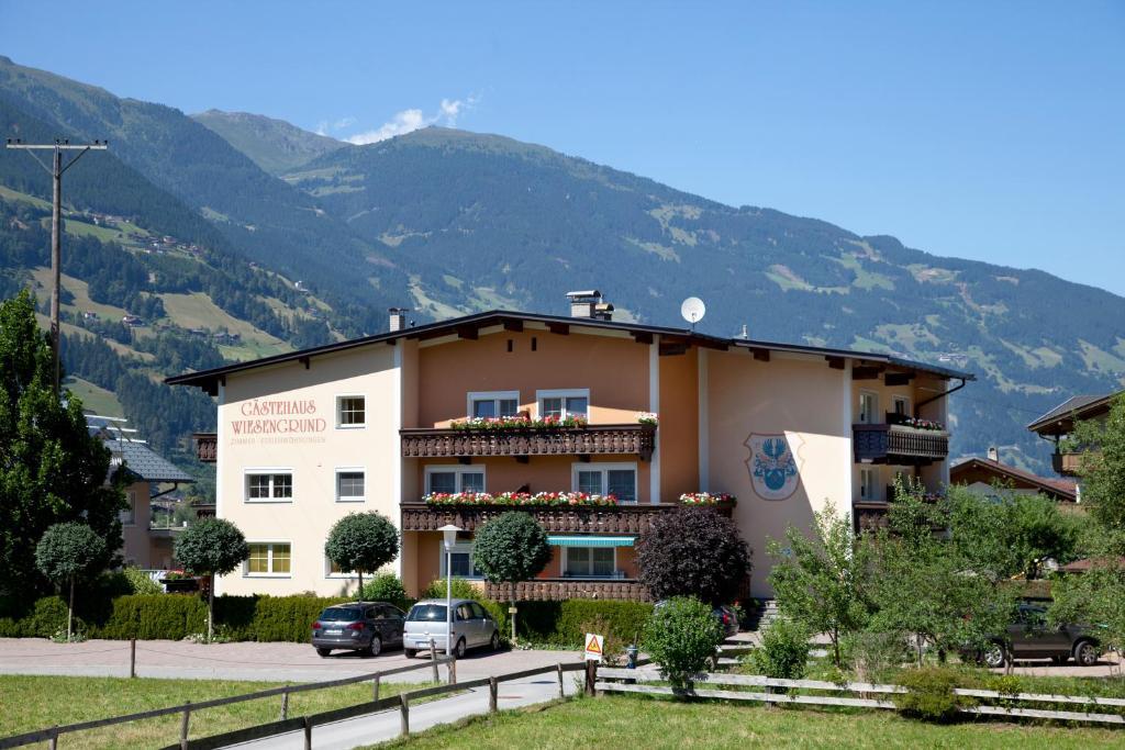 Gaestehaus Wiesengrund & Apart Sporer Майрхофен Экстерьер фото